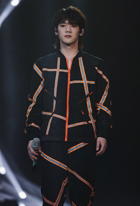 华体会官方网站下载Ming新星战术调整表现惊艳，DWG未来可期！的简单介绍